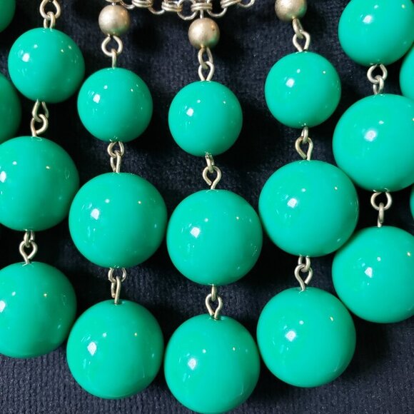Stella & Dot Gold Tone Green Baubles Pearl Beads Bib Necklace with Lobster Clasp - Picture 3 of 8